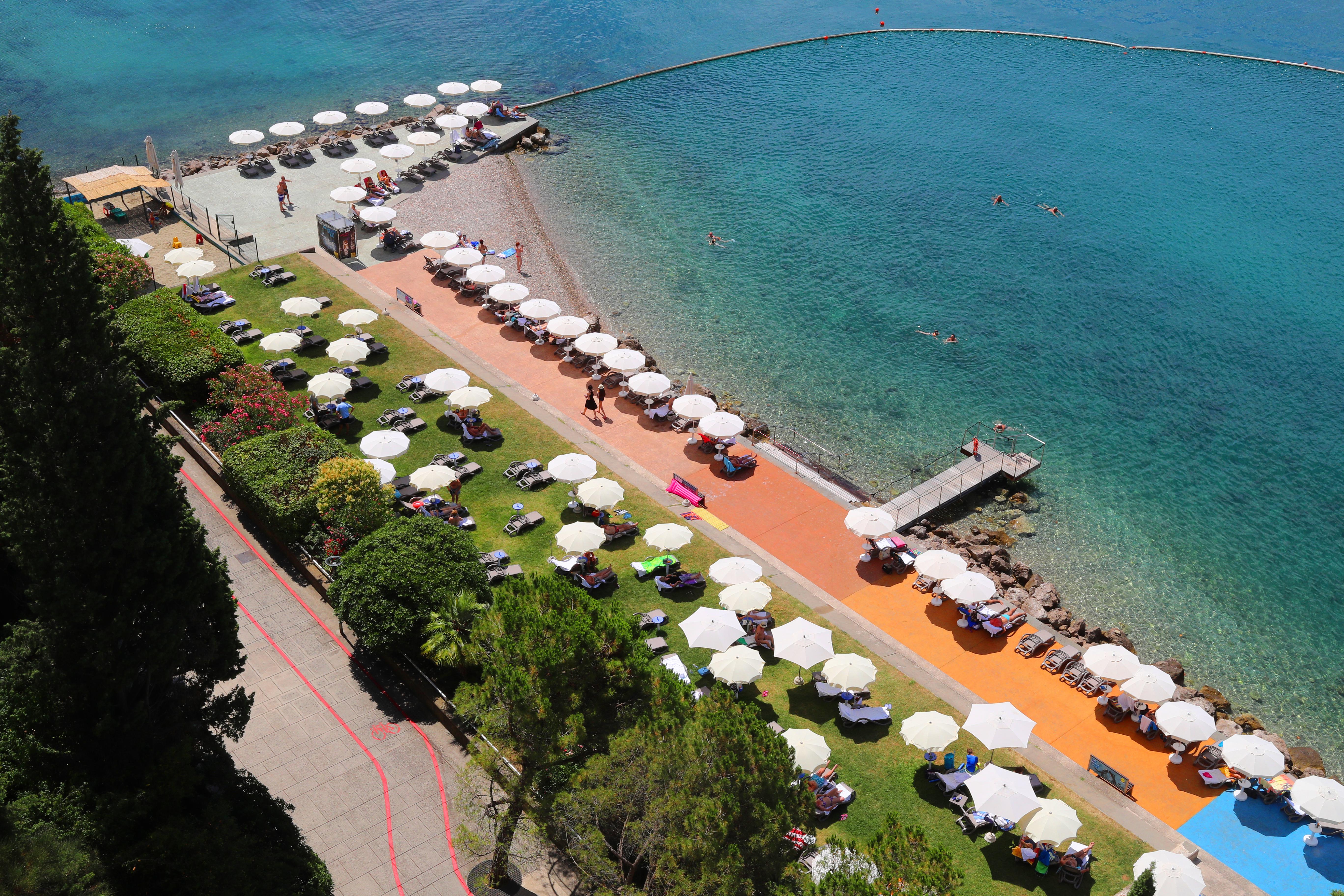 Grand Hotel Bernardin Portoroz Exterior photo Aerial view of the beach